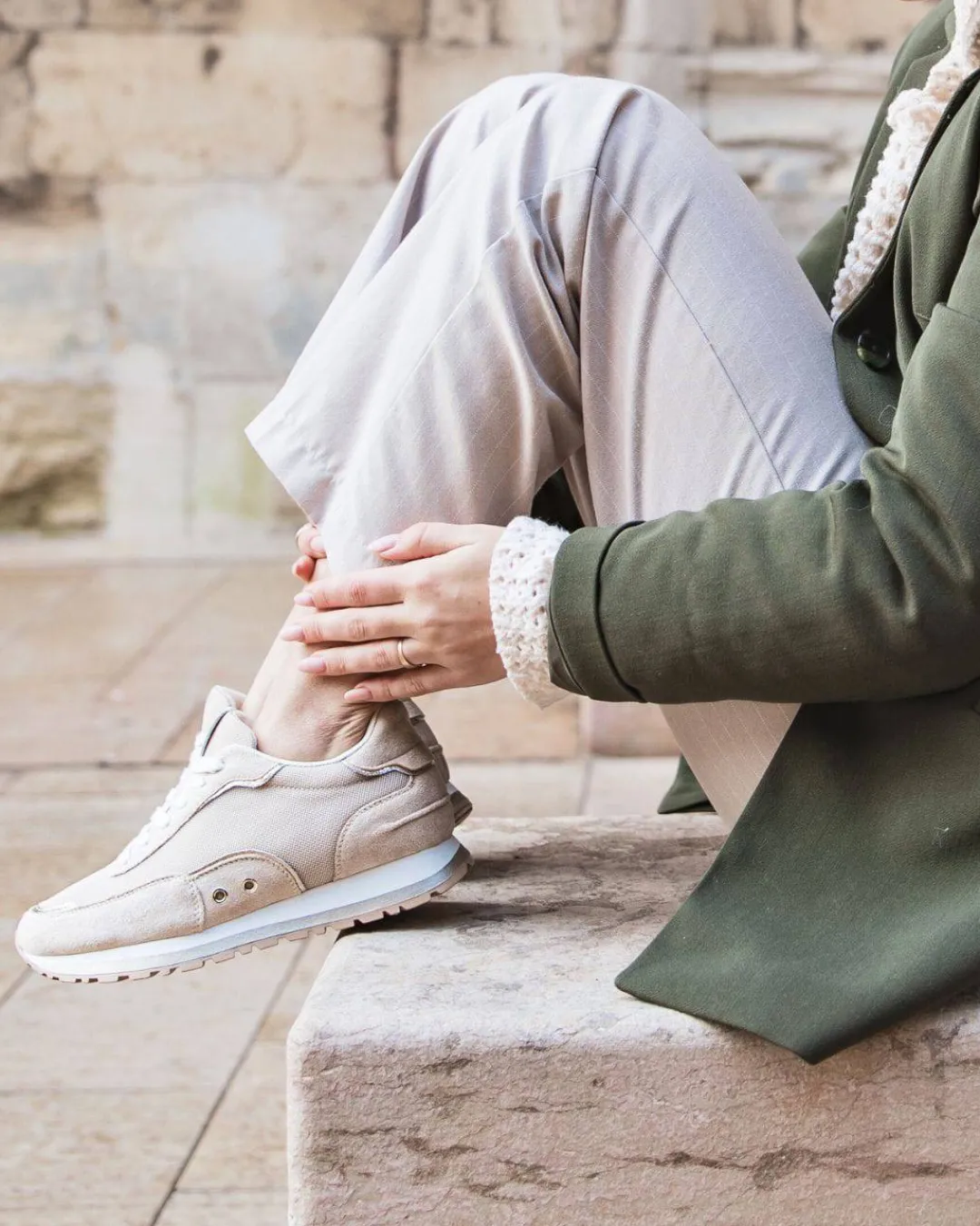 Online Casual Mode Basket femme à lacets - Louisa Beige