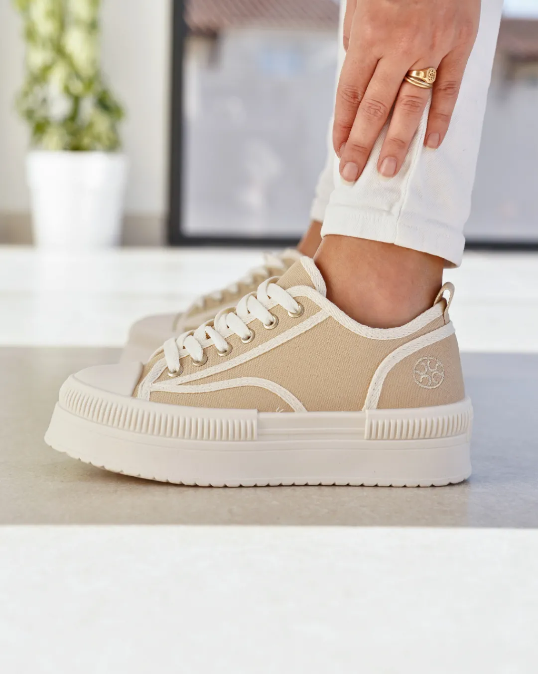 Discount Casual Mode Basket femme compensée à lacets - Odette Camel