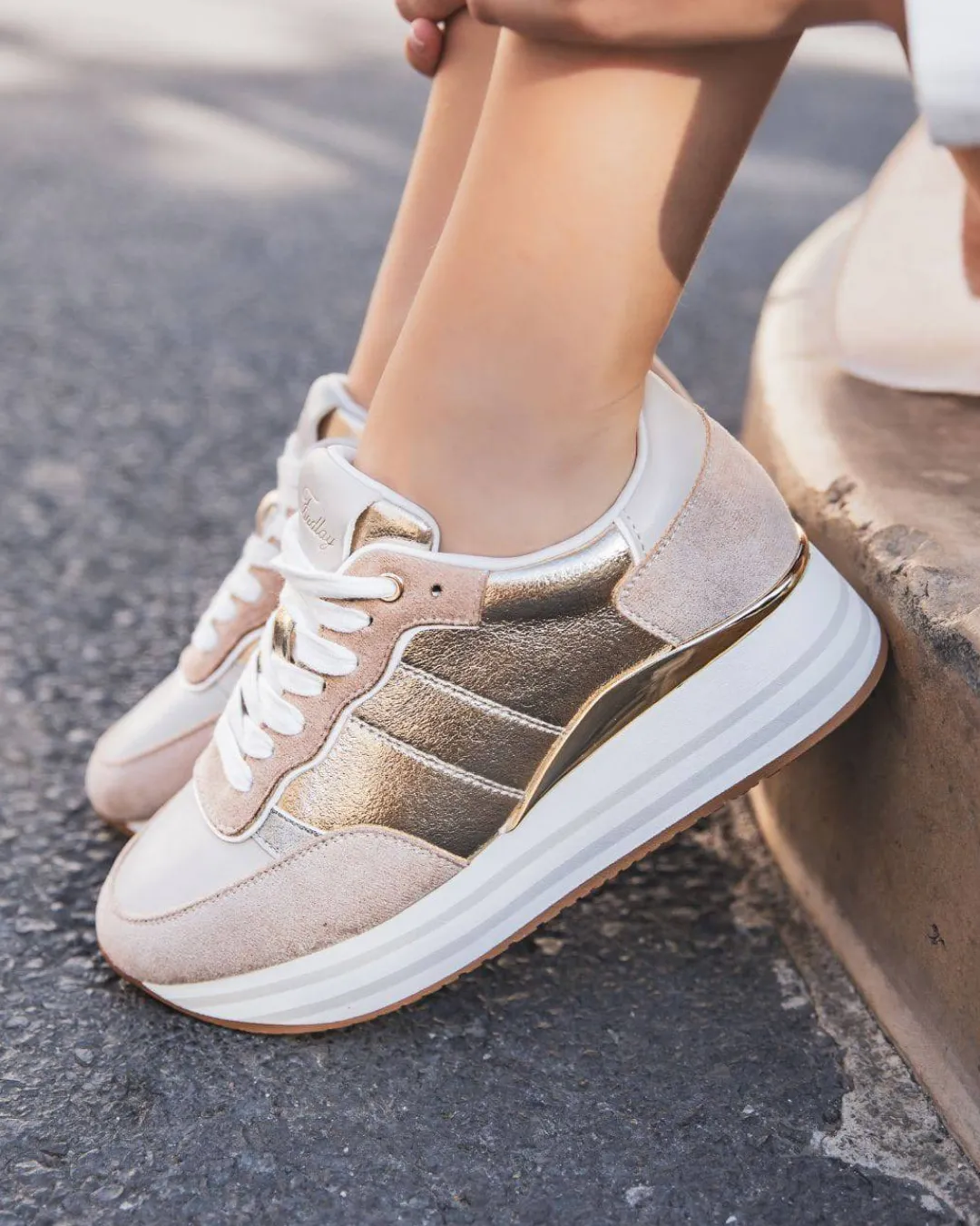 Discount Casual Mode Basket femme compensée dée à lacets - Peyton Or