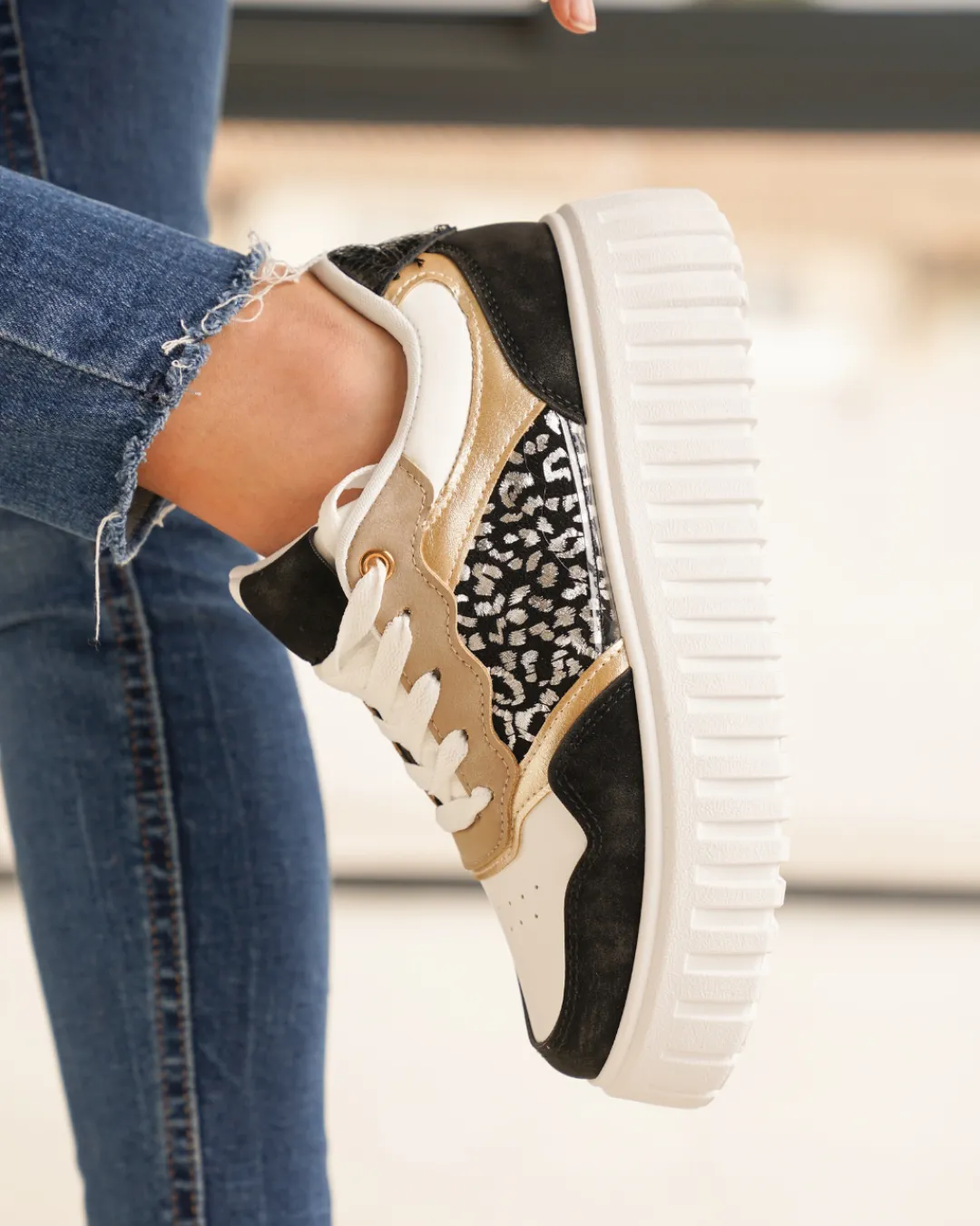 Discount Casual Mode Basket femme compensée semelle épaisse e à lacets - Daniella Noir
