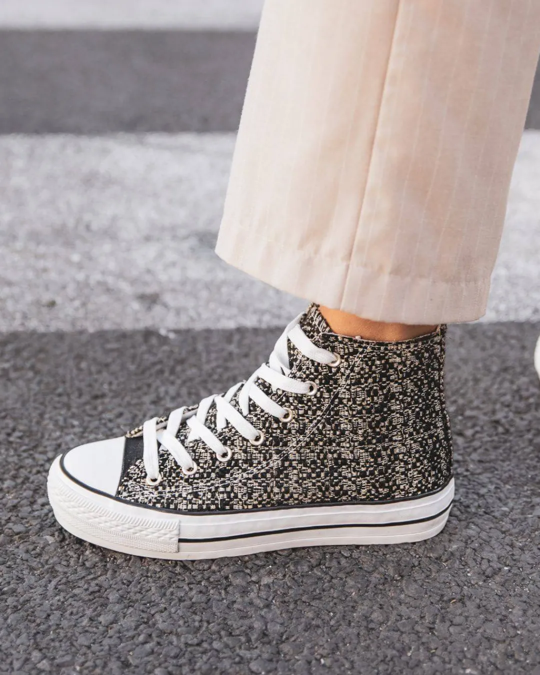Online Casual Mode Basket femme montante e à lacets - Octavia Noir