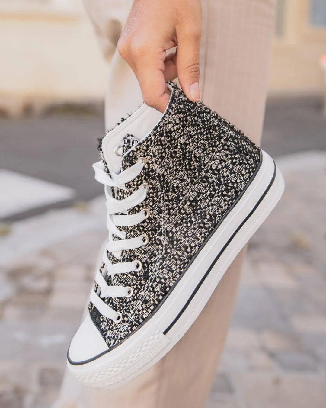 Online Casual Mode Basket femme montante e à lacets - Octavia Noir