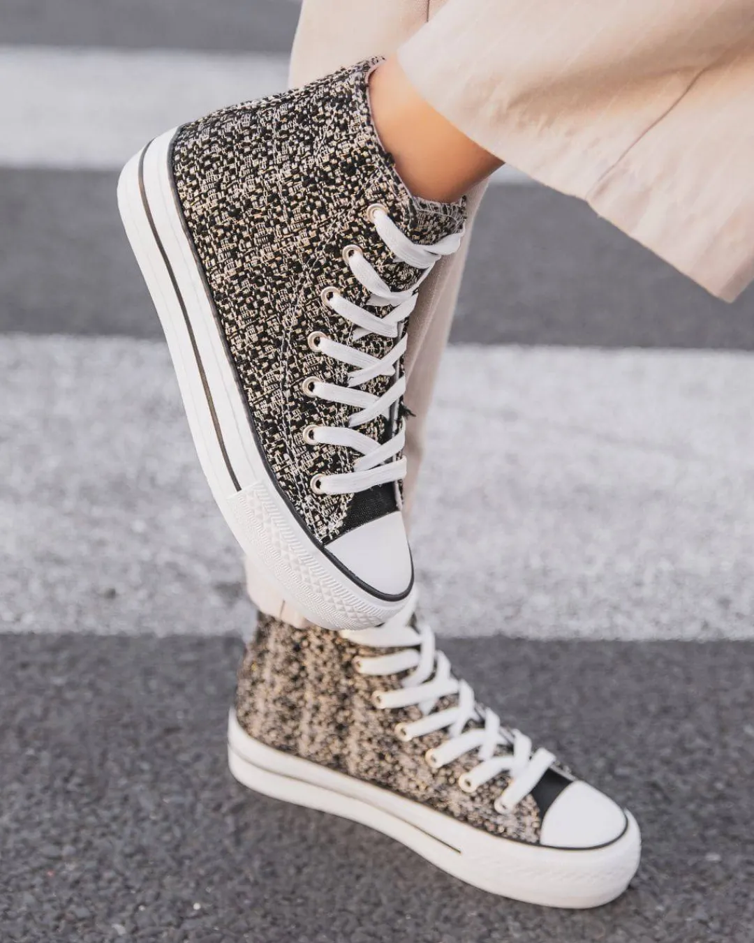 Online Casual Mode Basket femme montante e à lacets - Octavia Noir