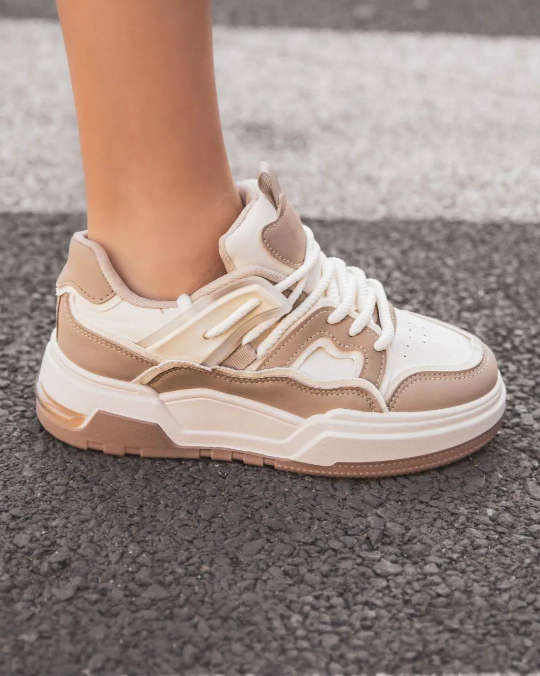 Outlet Casual Mode Basket femme à lacets - Mila Taupe