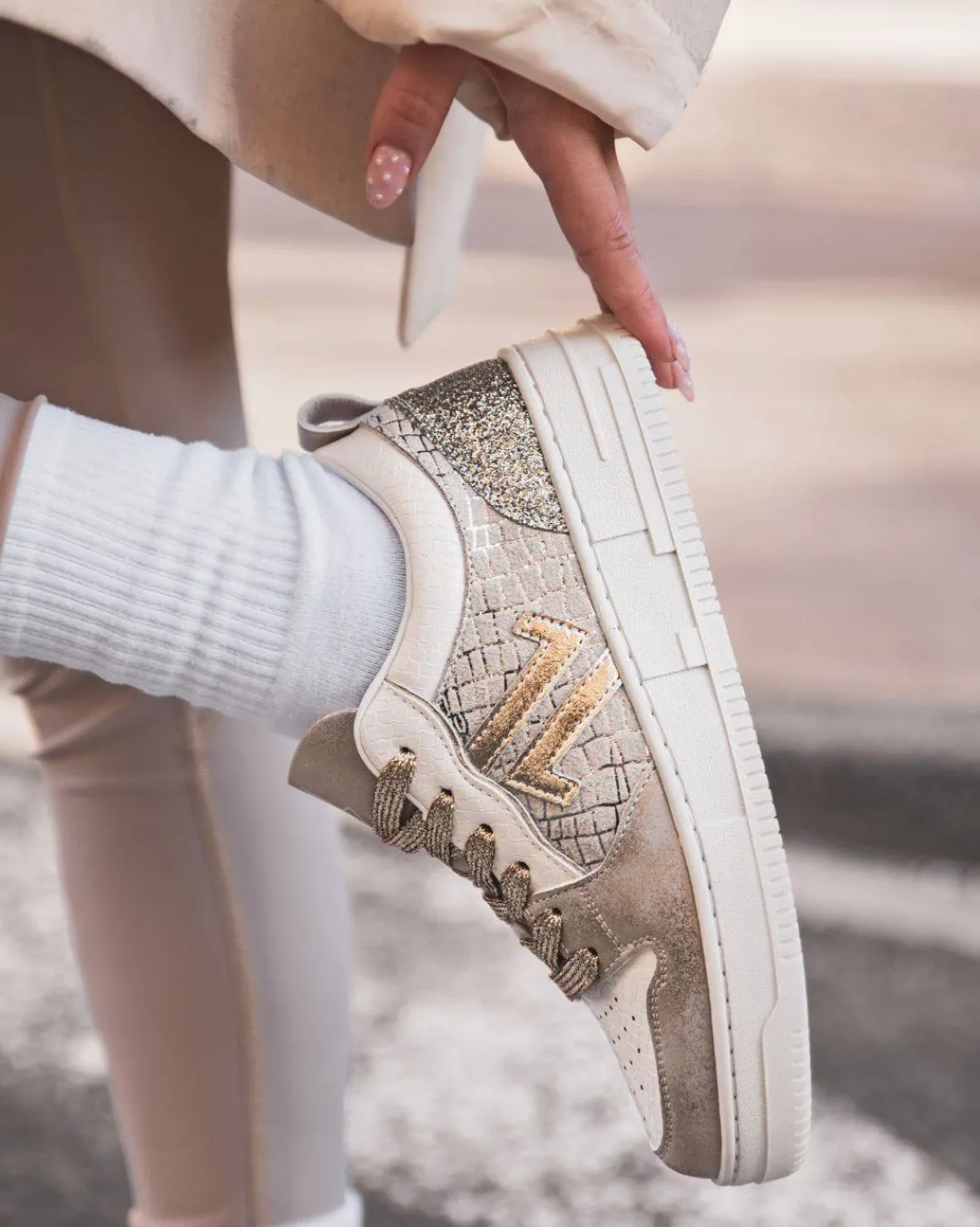 Online Casual Mode Basket femme taupe à lacets - CL75 WHITE Argent